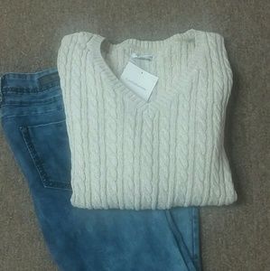 NWT Oversized Cream Beige Cable Knit Sweater - M